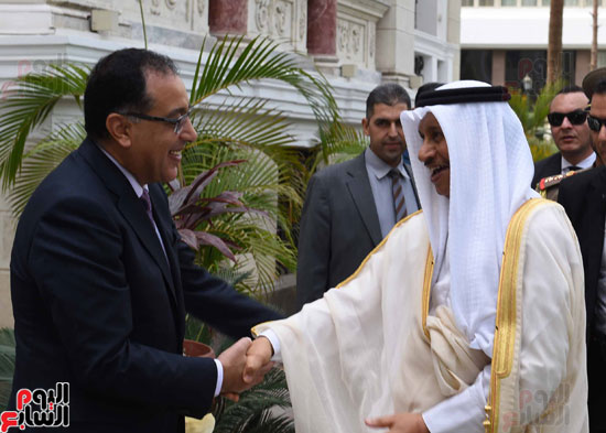 رئيس وزراء الكويت يصل مجلس الوزراء