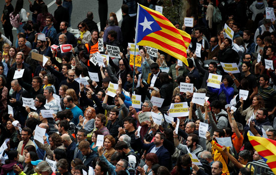 2019-10-21T112542Z_488113002_RC1A56E2DFB0_RTRMADP_3_SPAIN-POLITICS-CATALONIA-PROTEST