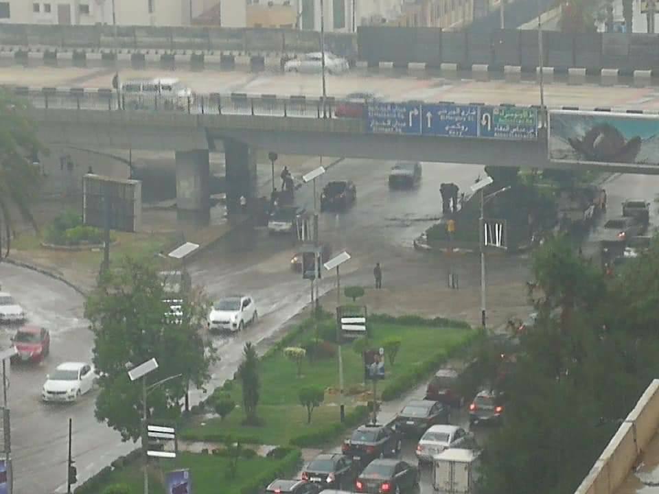 امطار غزيرة بمصر الجديدة