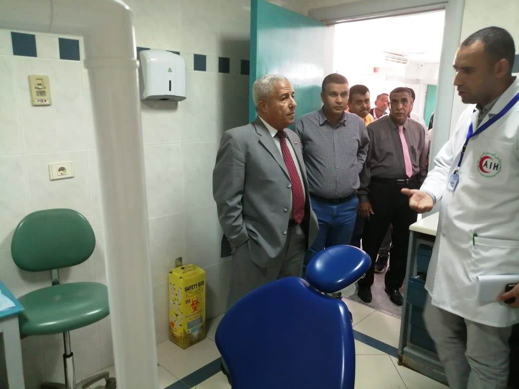 محافظ أسوان يتفقد مستشفى أبو سمبل الدولى  (2)