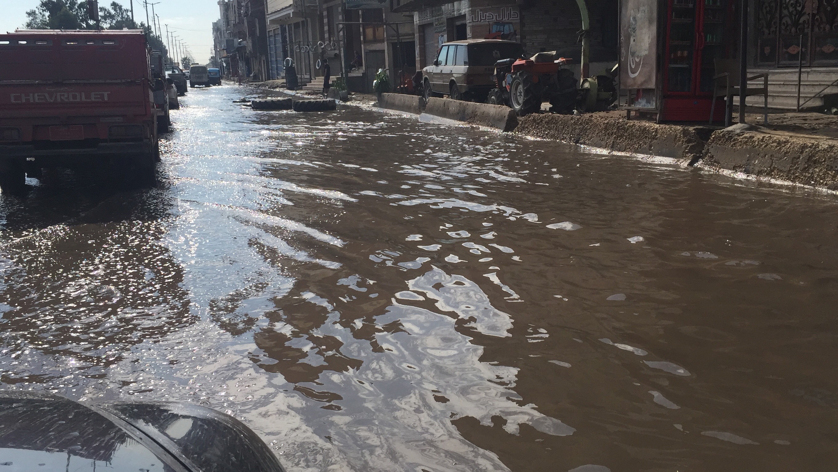 شوارع الغربية تغرق فى مياه الأمطار وشلل مرورى على طريق المحلة طنطا (12)