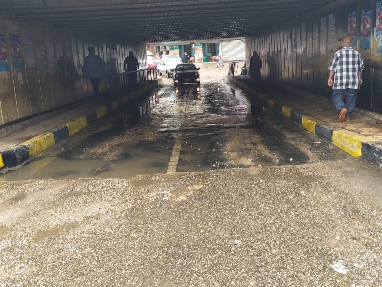مياه الامطار تغرق شوارع القليوبية (1)