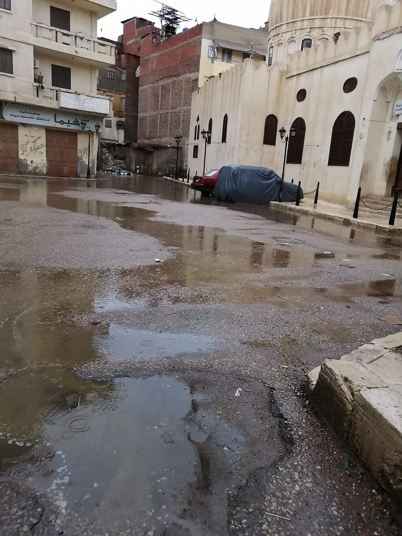 مياه الأمطار تغرب شوارع فارسكور (5)