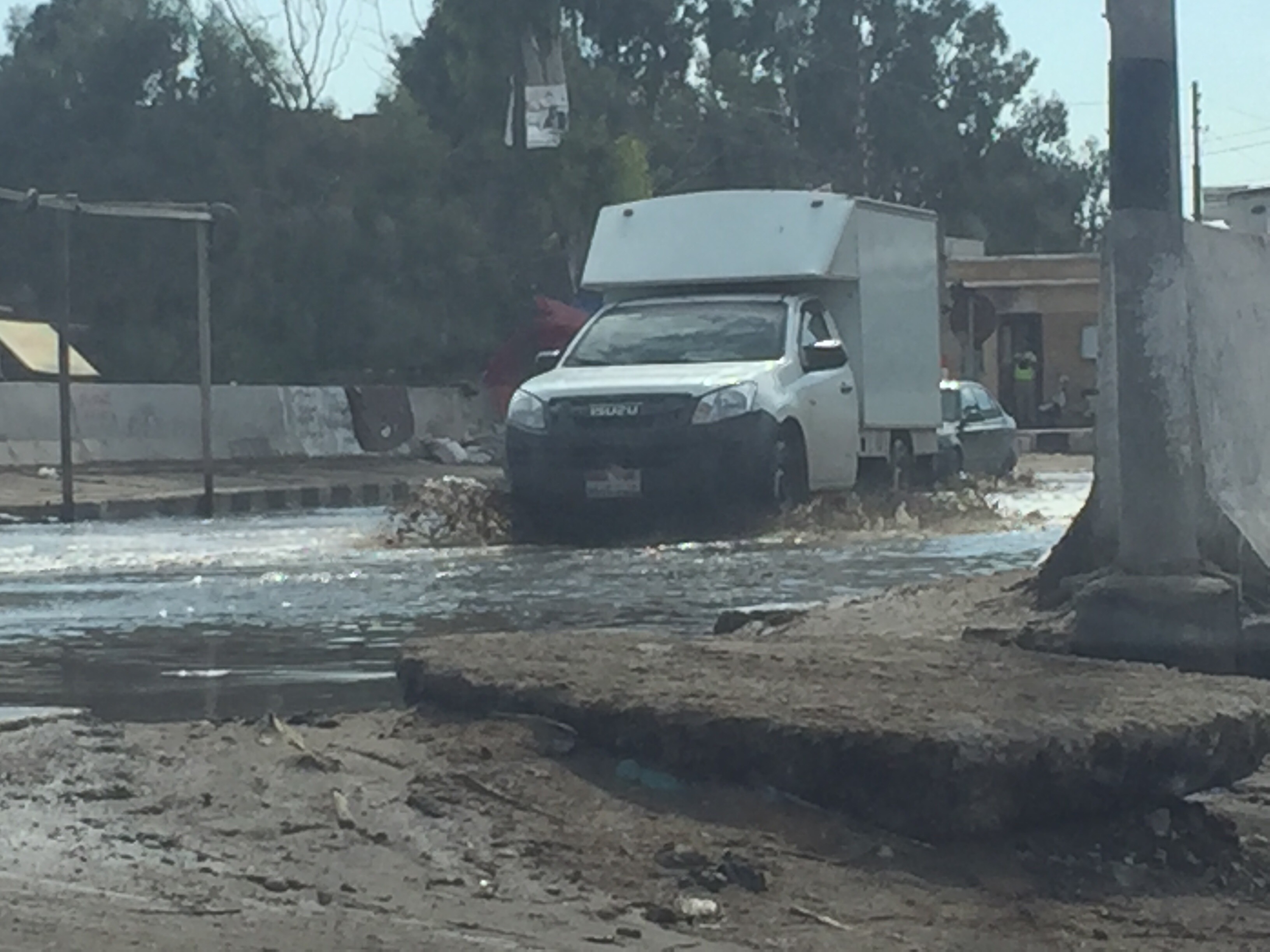 شوارع الغربية تغرق فى مياه الأمطار وشلل مرورى على طريق المحلة طنطا (11)