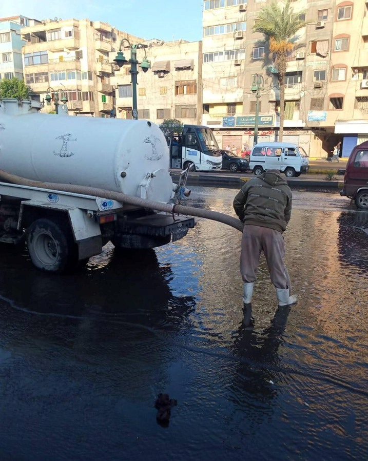 شفط المياه من الشوارع
