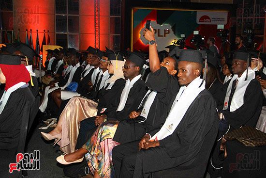  احتفالية الأكاديمية الوطنية للتدريب بالبرنامج الرئاسى لتأهيل الشباب الإفريقى (13)