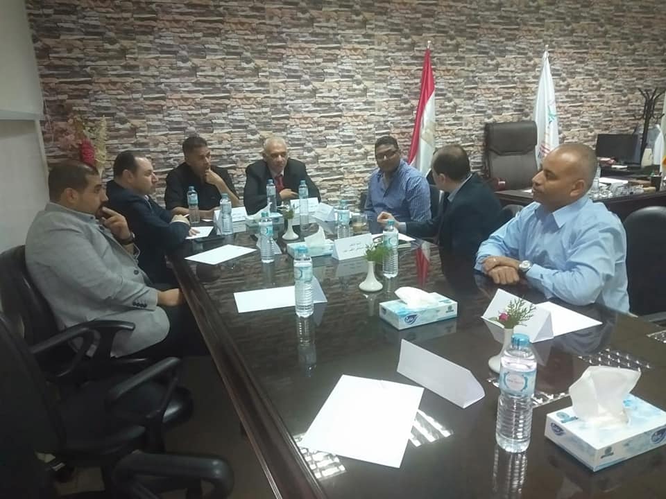 إجتماع هيئة الرقابة والإعتماد مع مديري مستشفيات الأقصر  (4)