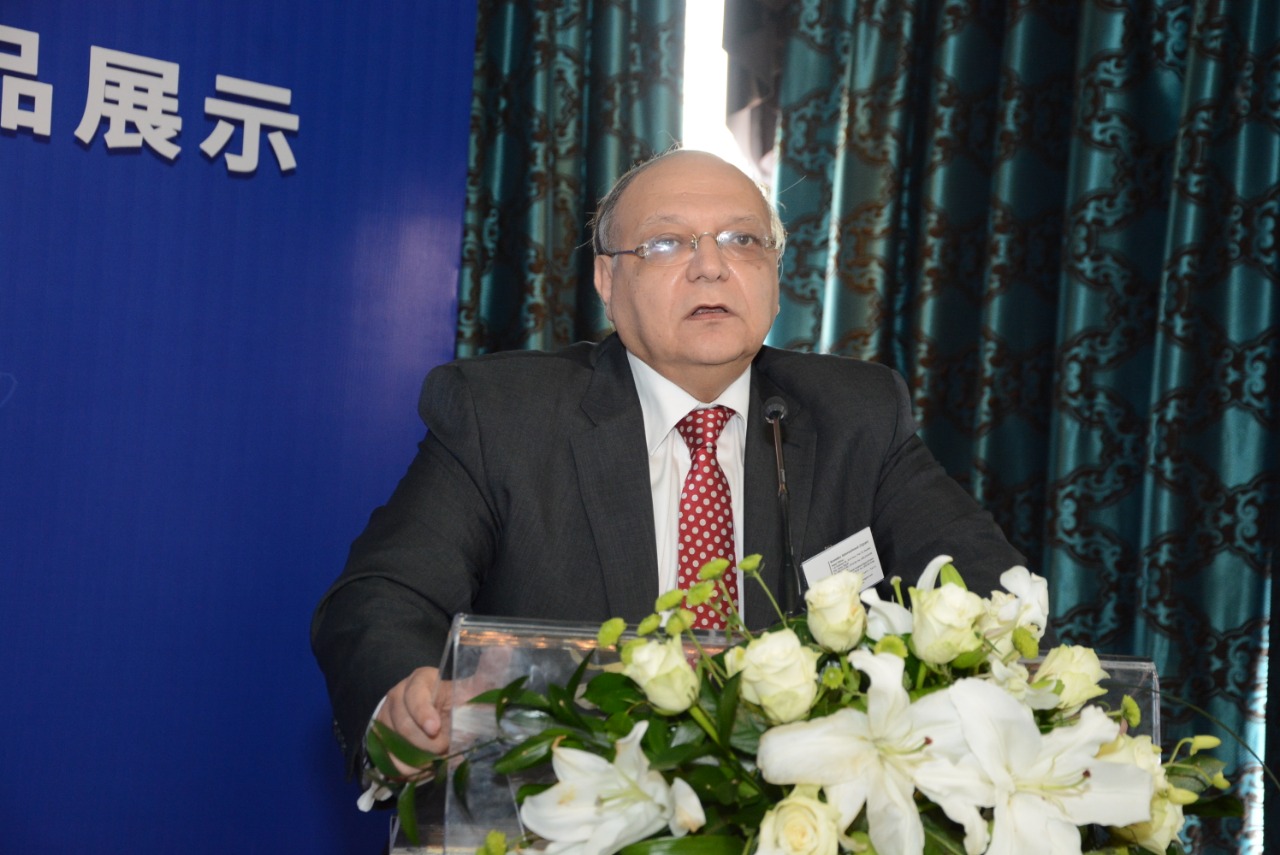 مصطفى إبراهيم نائب رئيس لجنة تنمية العلاقات المصرية الصينية