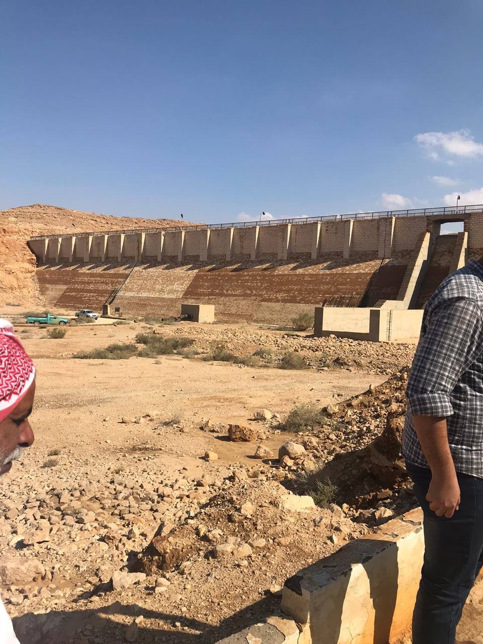 حصاد مليون متر مكعب من مياه السيول فى بحيرة سد الكرم بوسط سيناء (2)