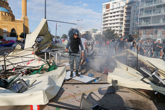 2019-10-29T141531Z_522868293_RC17877023C0_RTRMADP_3_LEBANON-PROTESTS