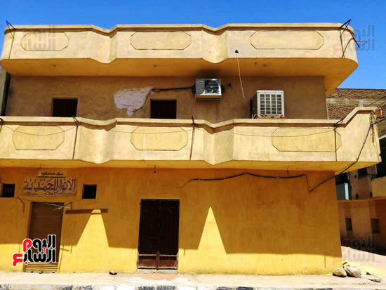 جانب من طلاء واجهات منازل محافظة الاقصر