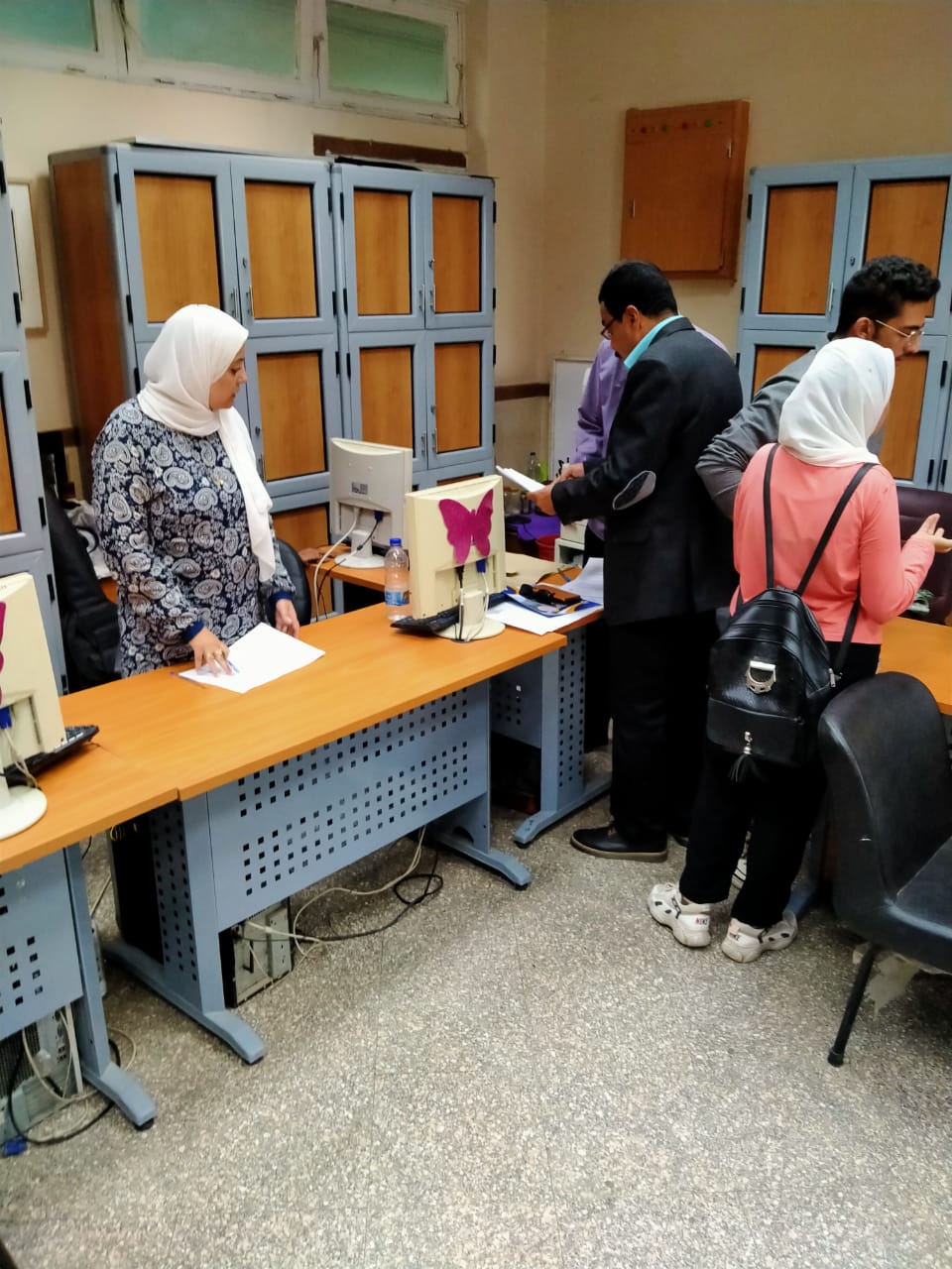 زحام بدار العلوم القاهرة لسحب استمارات الترشح لانتخابات اتحاد الطلاب (5)