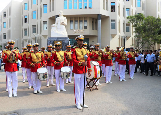 الموسيقات العسكرية تشارك فى احتفال جامعة مصر للعلوم والتكنولوجيا بانتصار أكتوبر  (6)