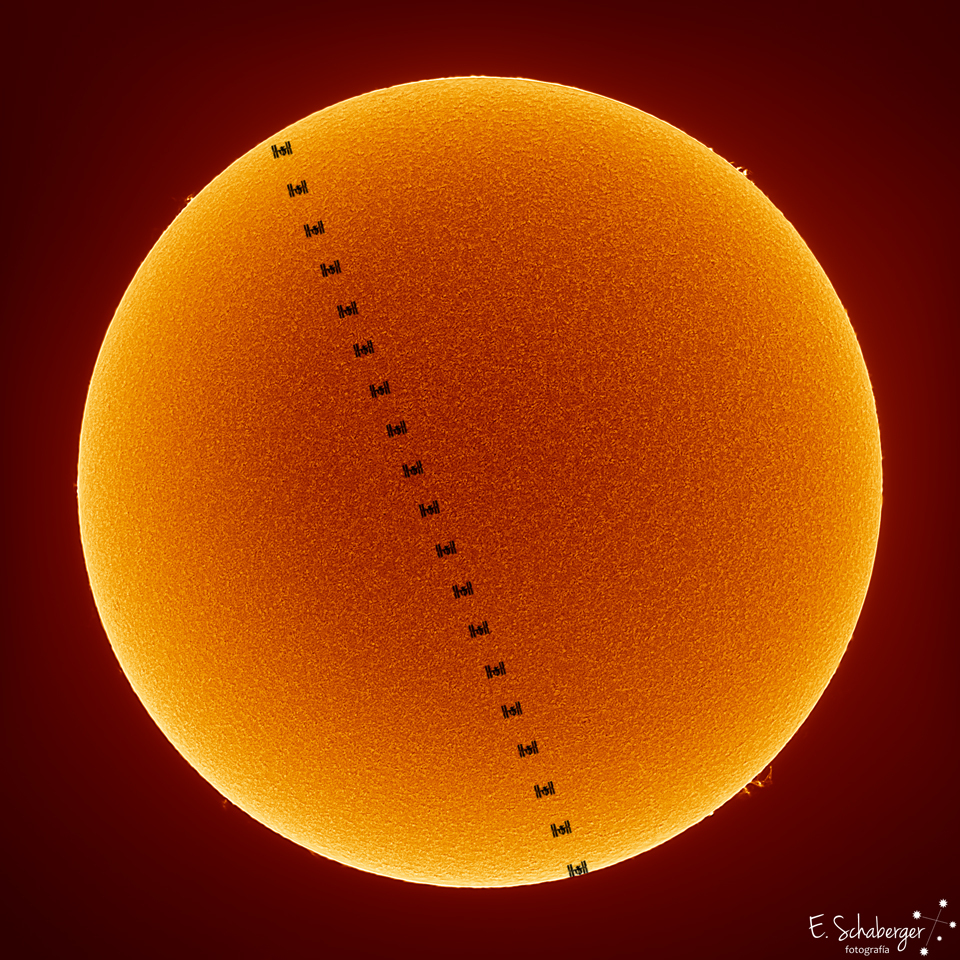محطة الفضاء الدولية أمام الشمس