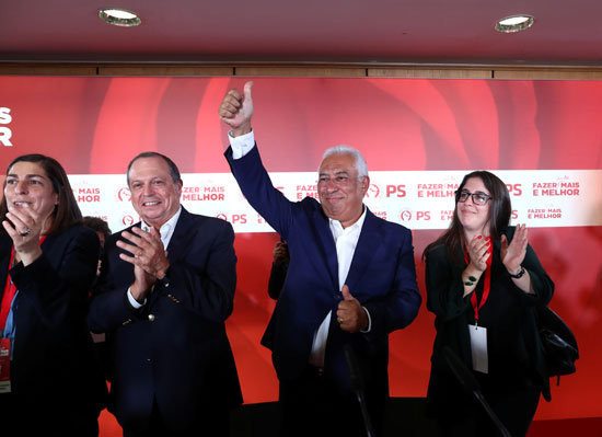فرحة مرشح الحزب الاشتراكي أنطونيو كوستا