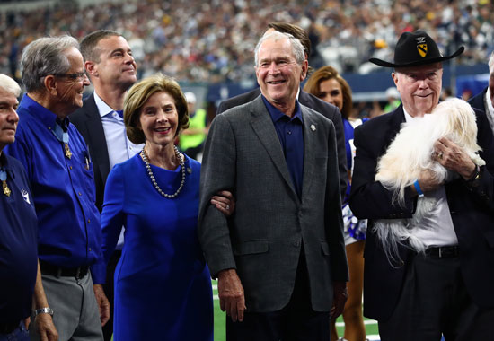 جورج بوش وزوجته