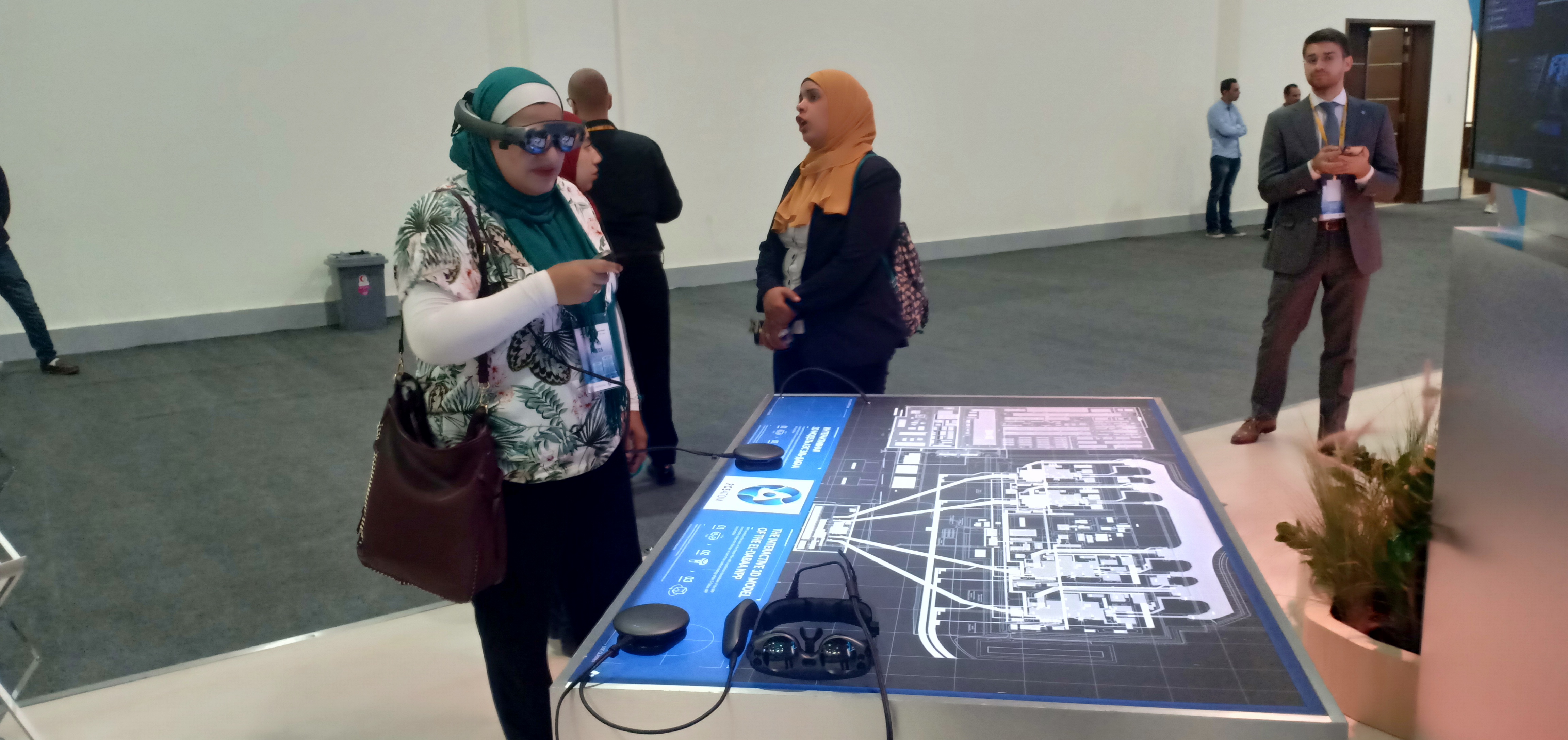 روساتوم تعرض نموذج لمفاعلات الضبعة بتقنية 3d  بمعرض الاسبوع الصناعى (4)