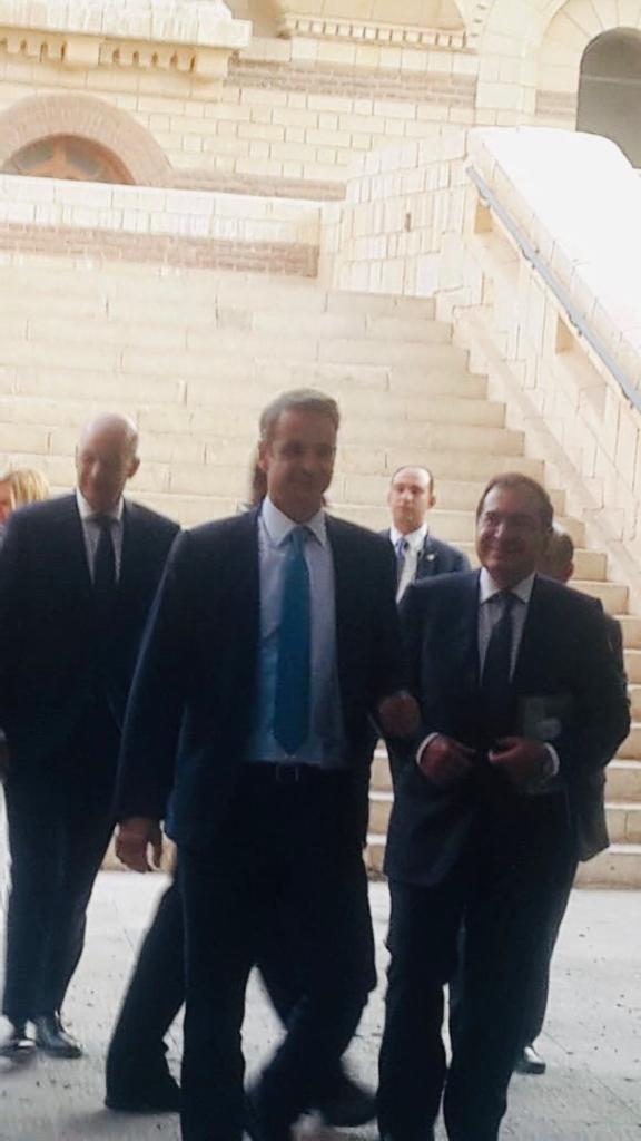 ئيس وزراء اليونان يزور كنيسة مار جرجس  (2)