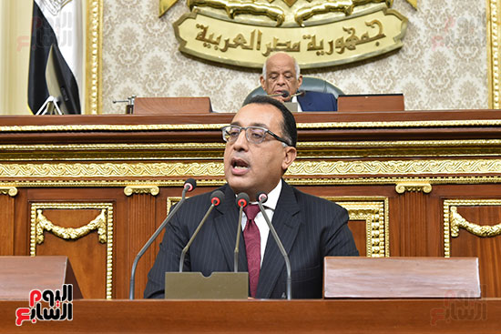 مصطفى مدبولى اثناء القاء بيان الحكومة (2)