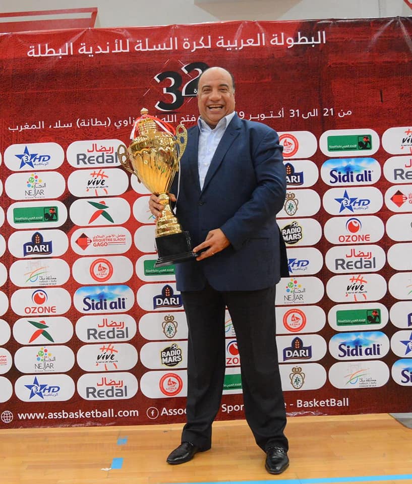 مصيلحى مع كاس البطولة العربية