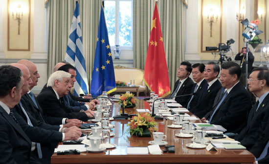 جلسة-مباحثات-بين-الوفد-الصينى-والرئيس-اليونانى