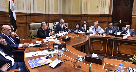 جتماع لجنة الإدارة المحلية برئاسة النائب أحمد السجينى (5)