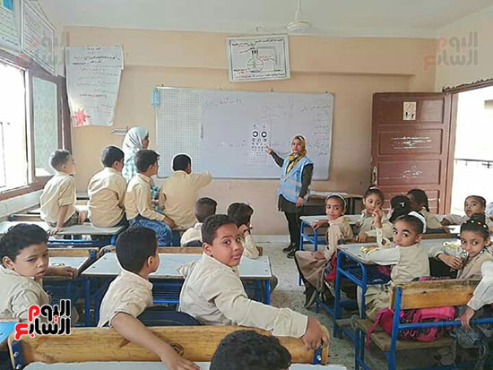 المبادرة-الرئاسية-نور-حياة-تتواصل-لدعم-المواطنين-والطلبة-في-محافظات-مصر-(8)