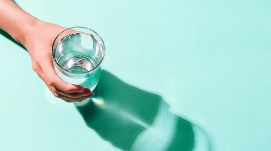 8 نصائح للحفاظ على ترطيب بشرتك وجسمك على طريقة نجمات هوليود اليوم السابع 8 نصائح للحفاظ على ترطيب بشرتك وجسمك على طريقة نجمات هوليود اليوم السابع