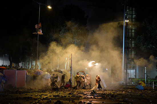 اعمال عنف تتخلل احتجاجات هونج كونج