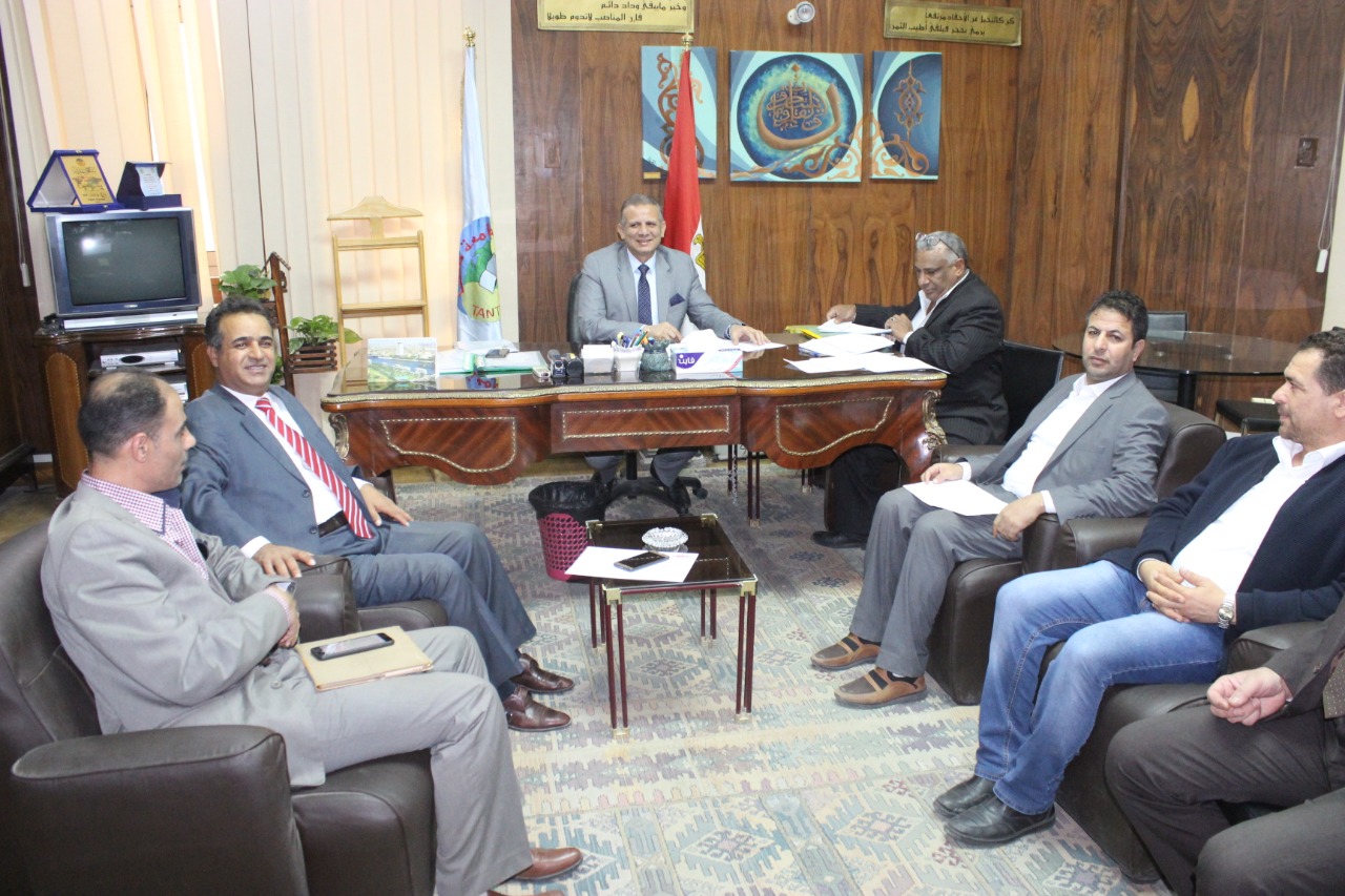 نائب الملحق الثقافي الليبي يزور جامعة طنطا (4)