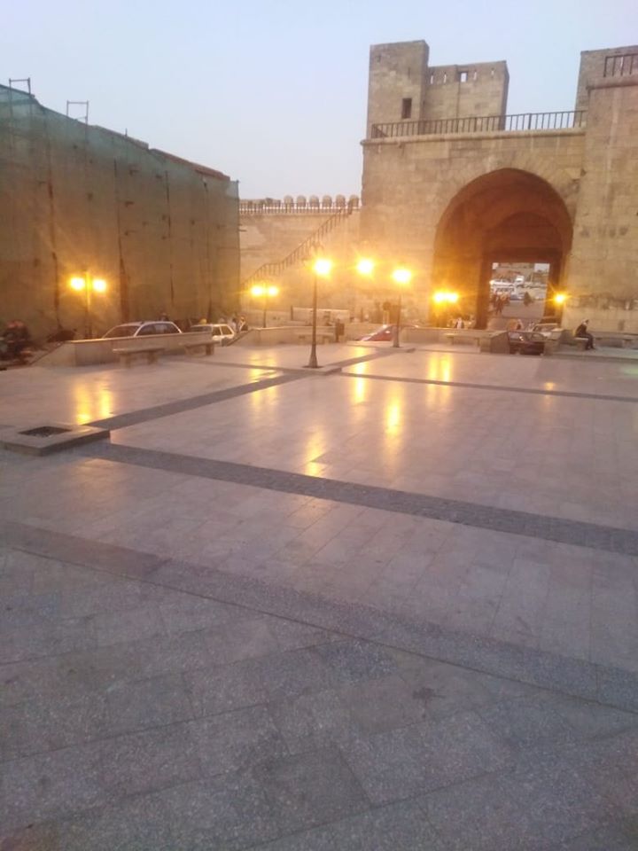 إنارة ساحة باب النصر