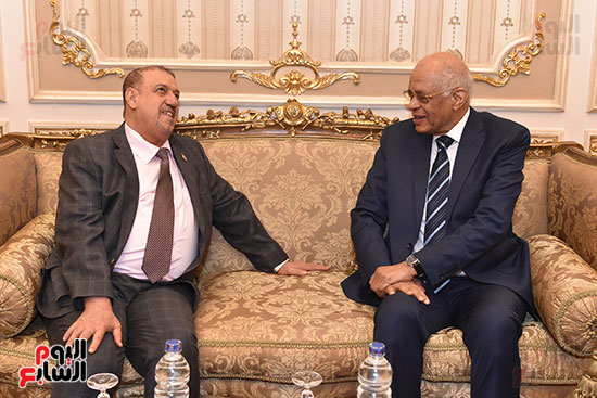 الدكتور على عبد العال رئيس مجلس النواب وسلطان سعيد المراكبى رئيس مجلس النواب اليمنى (2)