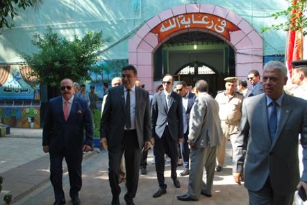 الوفد يغادر السجون (1)
