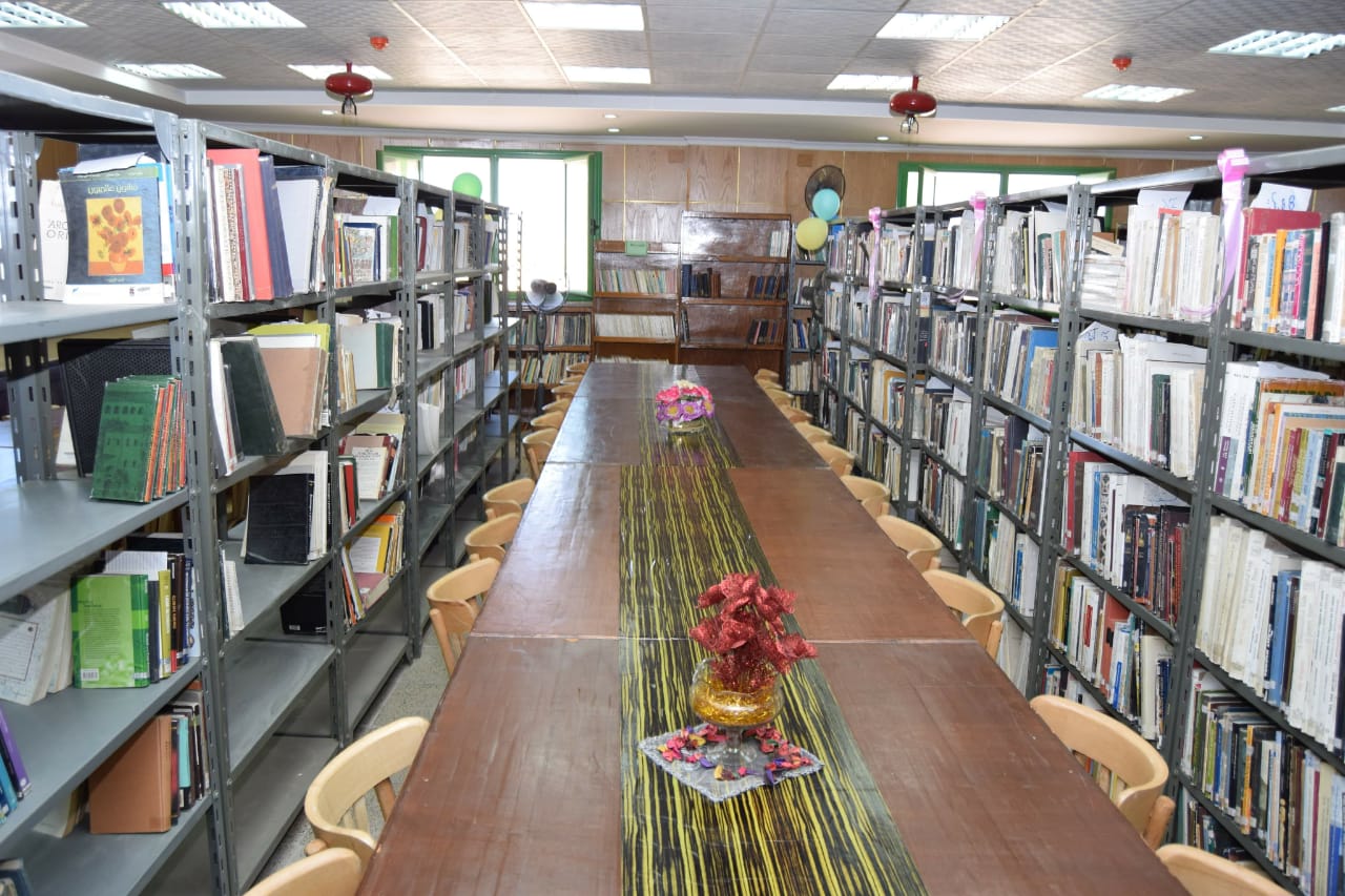 افتتاح المكتبة العامة ووحدة ضمانالجودة بكلية آثار سوهاج  (2)