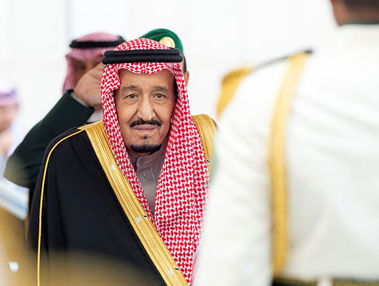 الملك سلمان عبدالعزيز خلال دخوله لمجلس الشورى