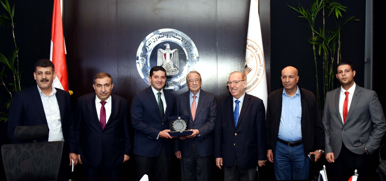 اجتماع جمعية رجال الأعمال الأردنيين مع الرئيس التنفيذى لهيئة الاستثمار
