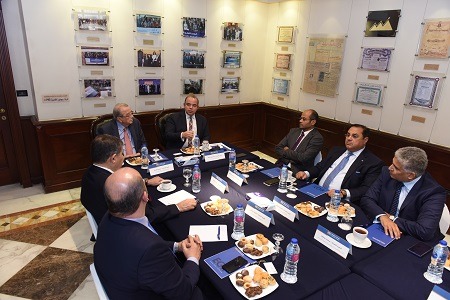 وفد جمعية رجال الأعمال الأردنيين يلتقى رئيس البورصة المصرية