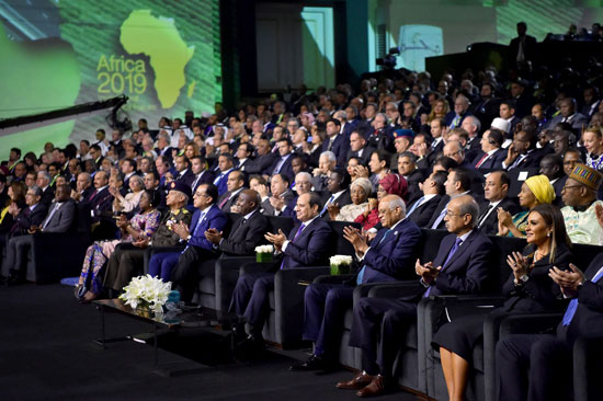 السيسى خلال مؤتمر أفريقيا 2019 (4)