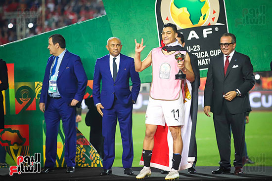لحظة رفع المنتخب الأولمبى كأس بطولة أمم أفريقيا 2019  (10)