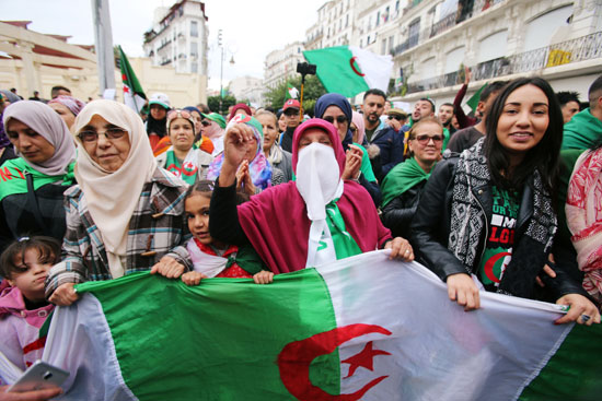 2019-11-22T155556Z_89700838_RC2FGD99AIKX_RTRMADP_3_ALGERIA-PROTESTS