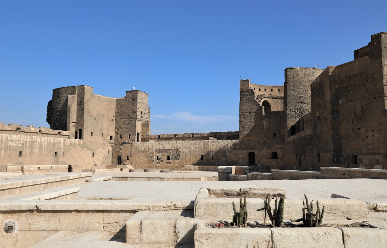 شاهد الآثار تعد خطة لتطوير خدمات الزائرين بقلعة صلاح الدين الأيوبى اليوم السابع
