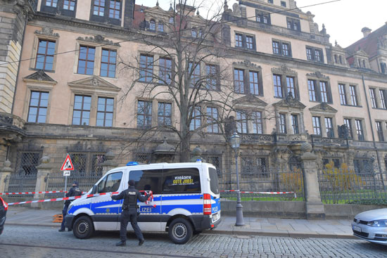 الشرطة-الألمانية-تفرض-كردون-حول-متحف-بدرسدن