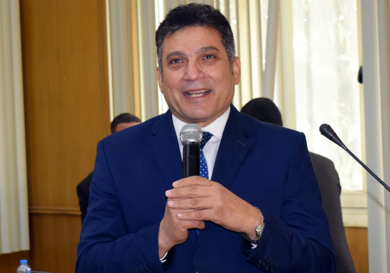 وزير التعليم العالى السابق بندوة الموارد المائية المصرية بجامعة المنصورة (3)