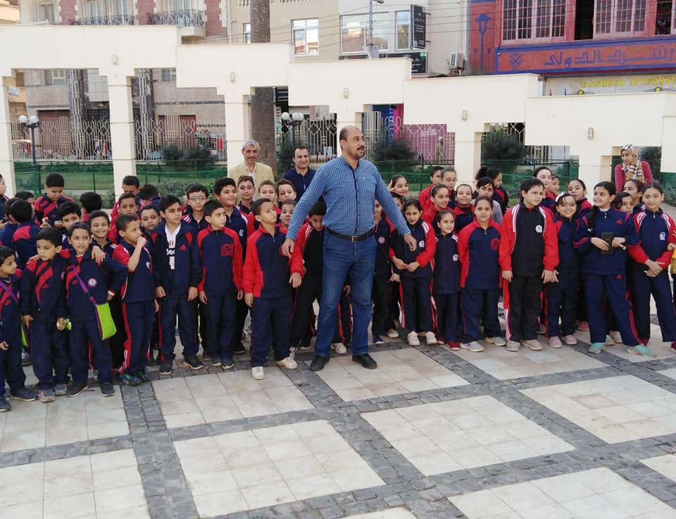 خلال زياارة طلاب المدارس لمتحف رشيد القومى (7)