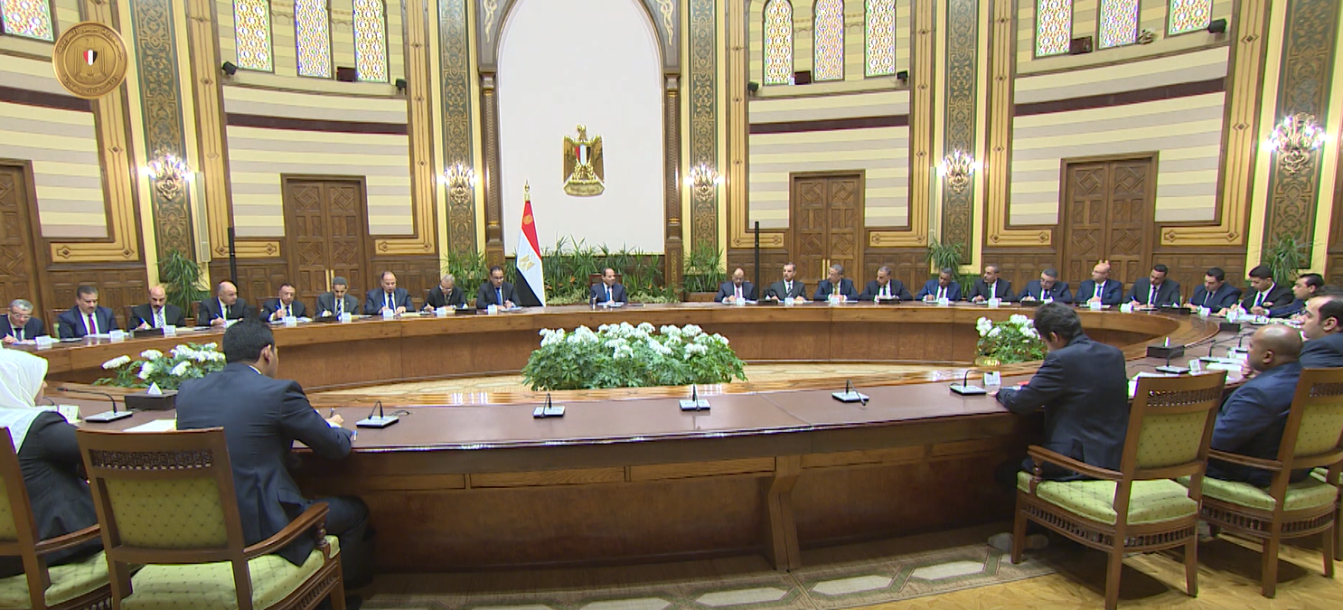 الرئيس السيسى يجتمع بالمحافظين الجدد ونوابهم (3)