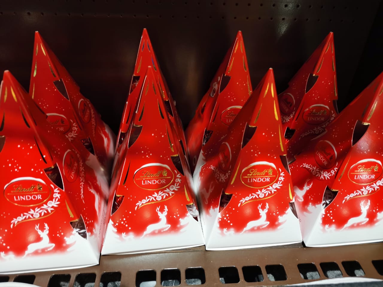ابتكارات الشيكولاتة السويسرى لاعياد الميلاد