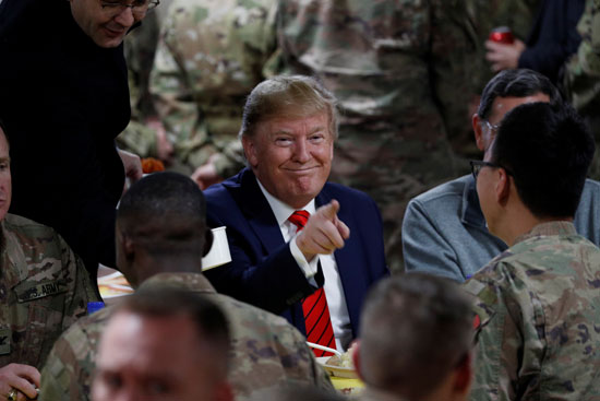 ترامب يتحدث إلى الجنود