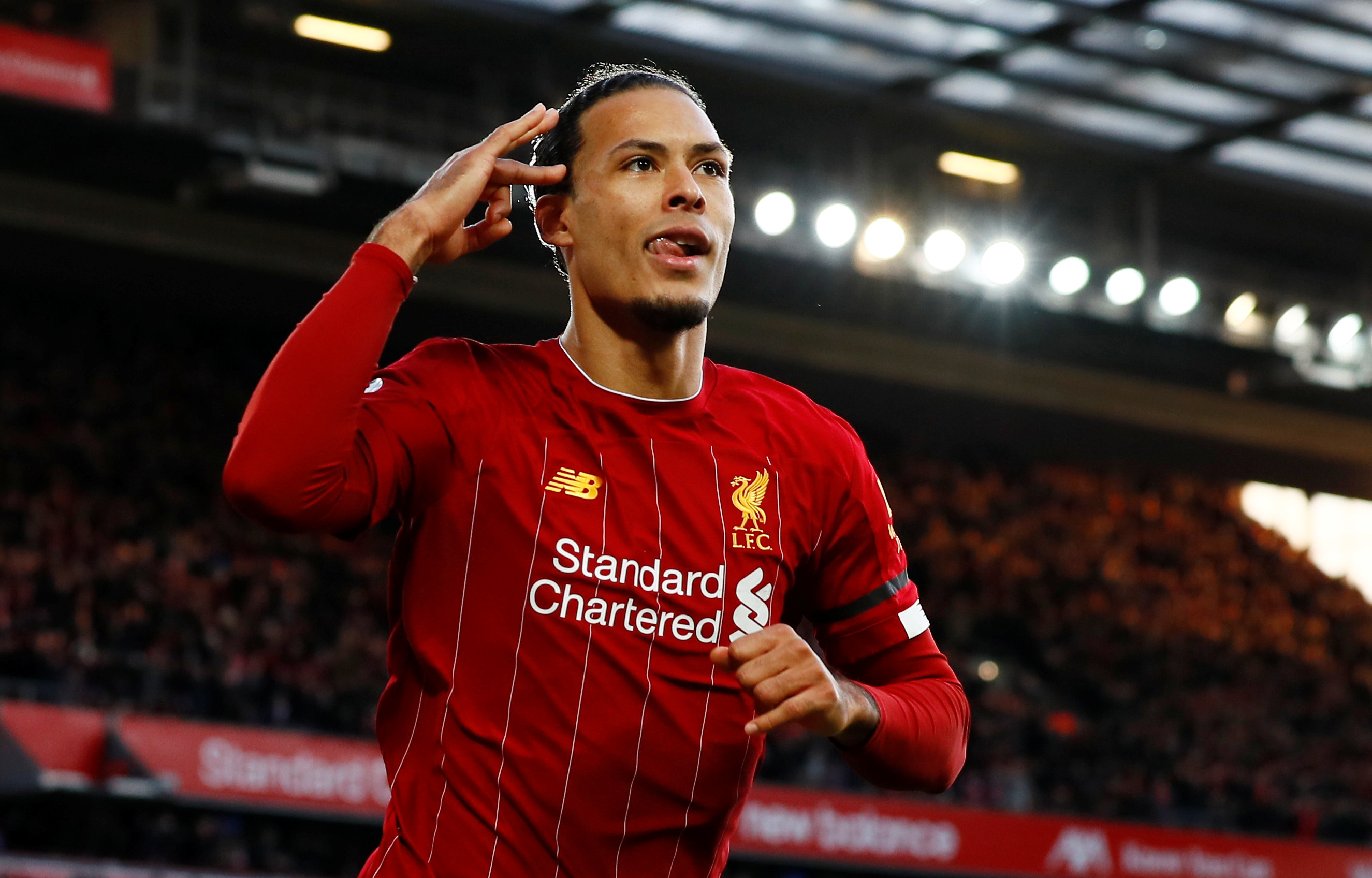 Van dijk. Вирджил Ван Дейк. Ван Дейк 2019. Вирджил Ван Дейк Рио Фердинанд. Ван Дейк 2020.