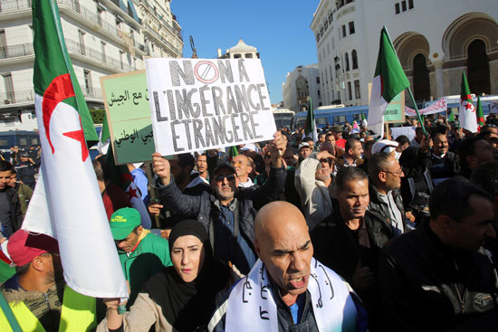 جانب من احتجاج الجزائريين