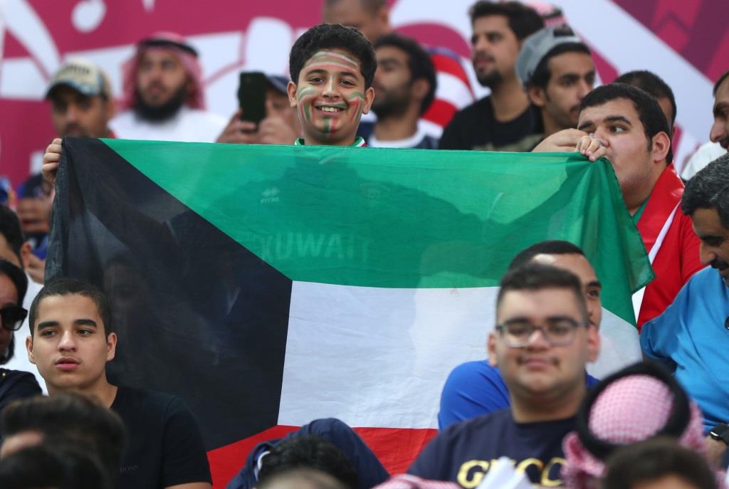 جماهير الكويت وعمان في كأس الخليج  (8)